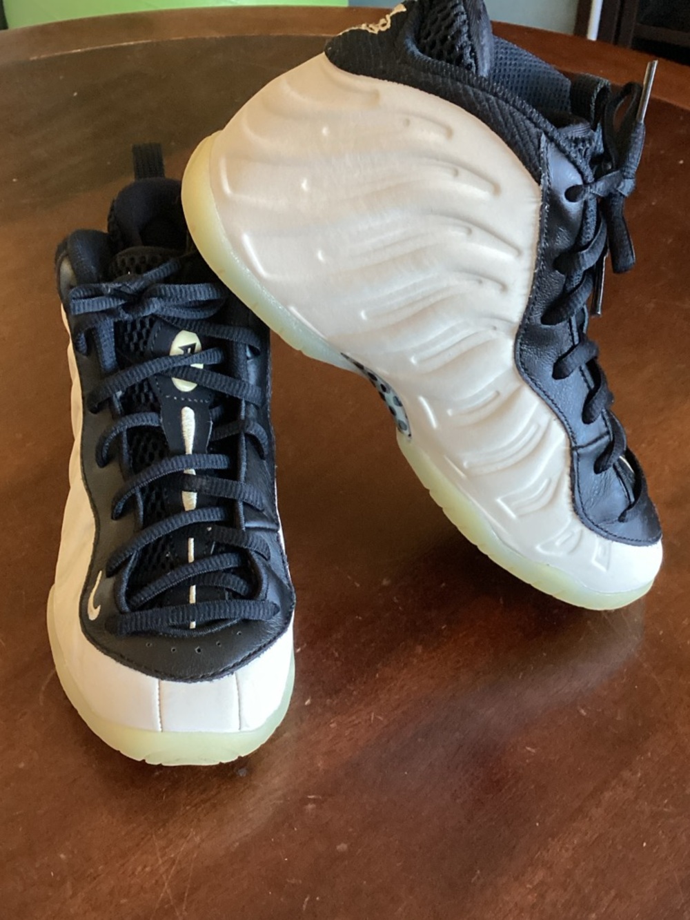 Nike Little Posite One in Black and Orewood brown